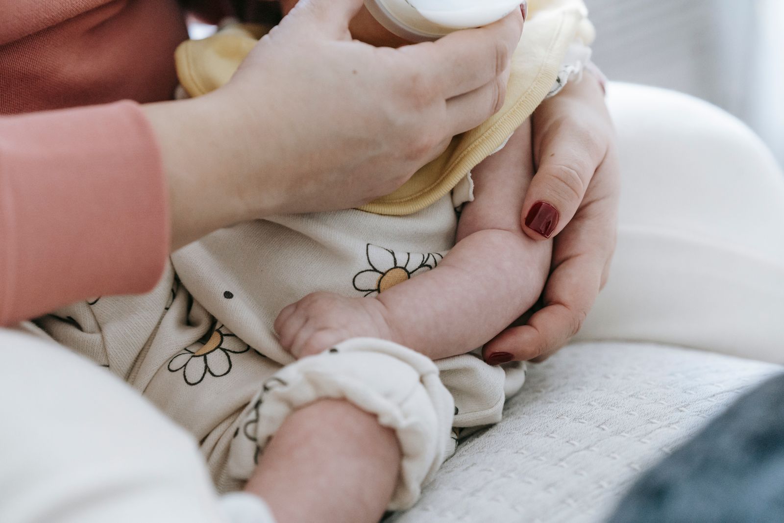 Feeding and lactation support